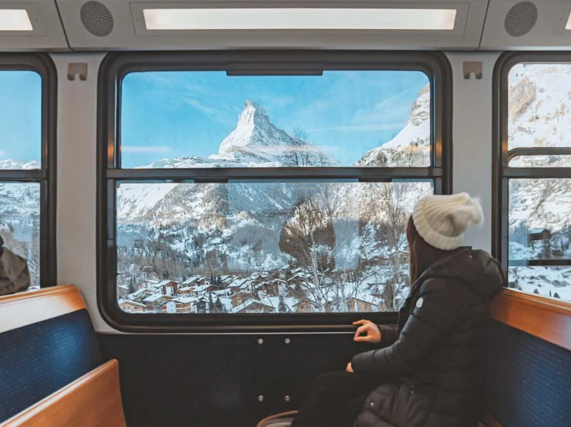 Tren Yolculuğu: Konforlu, Ekonomik ve Keyifli Bir Deneyim İçin İpuçları ve Öneriler